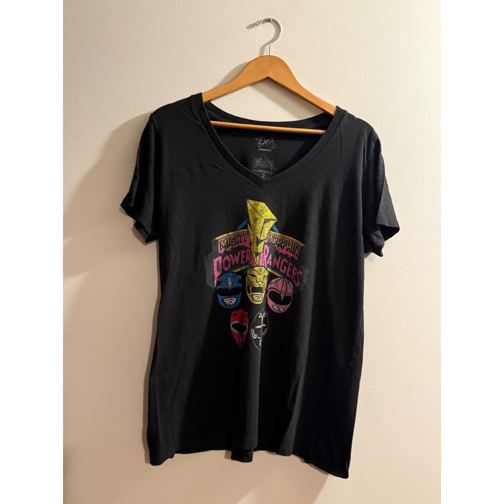 Doe Presents Mighty Morphin Power Rangers V-Neck Graphic T-Shirt Black Size 2 XL